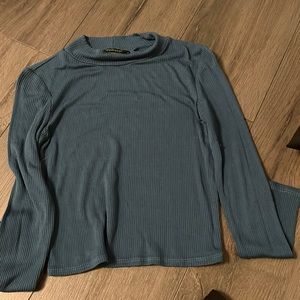 Turtle neck long sleeve